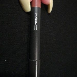 Mac lipliner in Morning Coffee